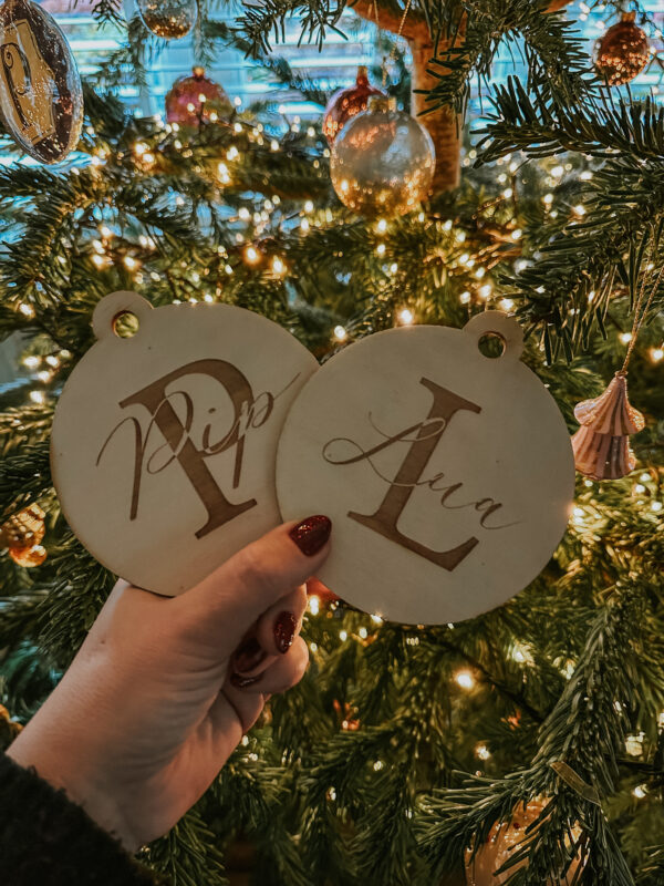 Gepersonaliseerde kerstbal van hout - Afbeelding 2
